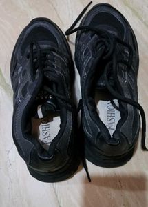 Black Madefoot Shoes