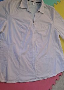 🦄🦄White Zipper Shirt..... Prices Drop💥💥