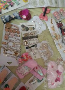trendy hair accessories 🦋