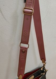 LOUIS VUITTON Pochette Sling Bag