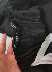 Sell 😱📢🔈Zara 2 Crop Top Like A New