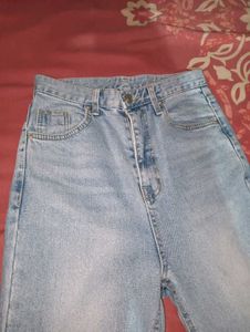 Straight Fit Jeans For Women Best Quality.Not Used