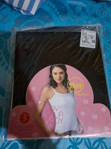 Women Spegety And Bra Streeps