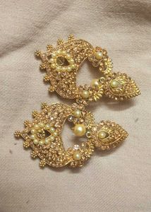 Gold Pearl Earrings