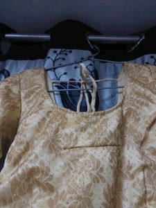 Lehenga Choli With Dupatta 💕💐💕