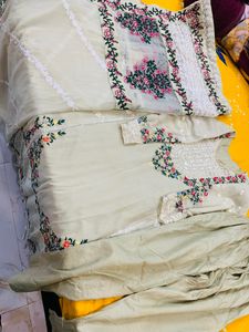 Paakistaani Suit