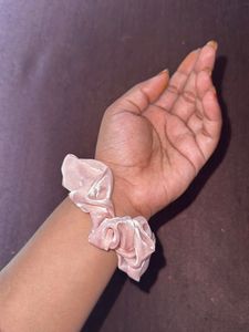 🌸Floral Scrunchie Watch🌸