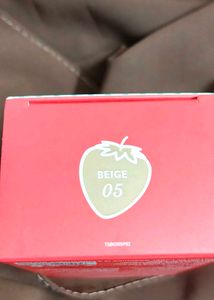 Dot &amp; Key Strawberry Sunscreen