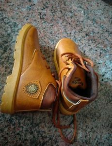 Kids Boys Boots / Shoe - New 1 To 2 Yeras