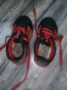 Kids Black &amp; Red Sneakers
