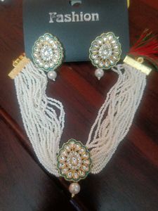 Elegant Pearl & Kundan Jewelry Set
