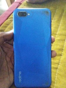 REALME C2