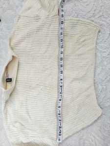 H&amp;M Cream Knit Cropped Sweater