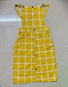 yellow cute midi dungaree 💕🦋
