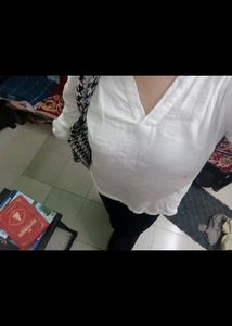 Casual White V-neck Top