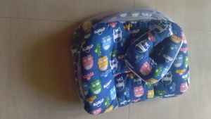 Baby Lounger with Pillow