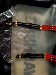Women Without Pandent Only Mangalsutra Chen.