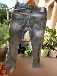 Stylish Grey Denim Jeans
