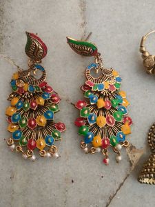 4 Pair Of Cute Earings