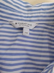 R ESSENTIAL Shirt (Coded)