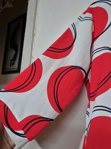 Red Circles Office Top