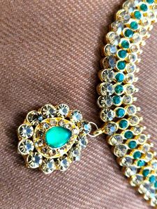 Green Stone Jewelry Set