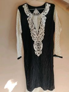 Elegant Black Embroidered Kurta