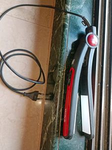 Nova Hair Straightener... Working
