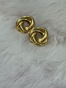 ✨ Golden Twist Luxe Studs
