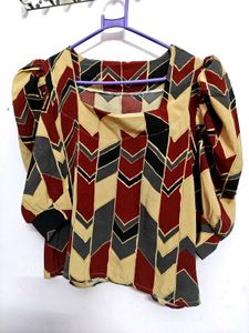 Geometric Print Puff Sleeve Top