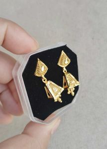 GOLDEN EARRINGS 😺🤩