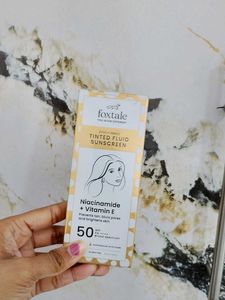 Foxtale Tinted Fluid Sunscreen
