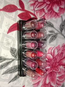 12 Piece Set Of Mini Lipstick