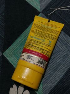 Mamaearth Beetroot Sunscreen