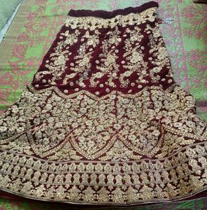Bridal lehenga fish cut