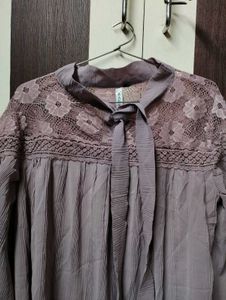 Elegant Lace Detail top