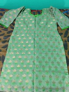 Green & Gold Patterned Kurti