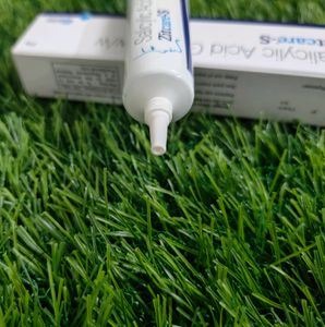 Price Drop Zitcare -S Salicylic Acid Serum Gel