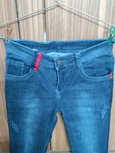 Blue Jeans Distressed
