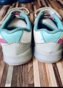 Kids' Casual Shoes