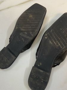 Branded Flats