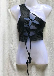 11226. SEXY CUTOUTS TOP