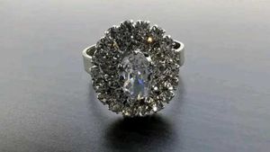 Elegant Silver Ring