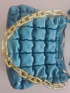 Chic Blue Quilted Chain Bag
