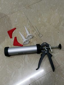 Caulk Gun with Accessories