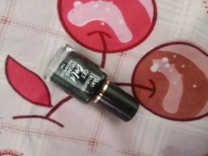 LIQUID EYELINER