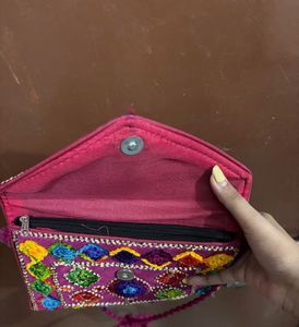 hand embroidered indie mini bag 🎨