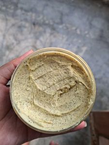 Naturali Ubtan Brightening Body Scrub