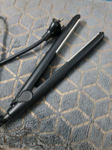 Philips Hair Straightener - HP8303/06