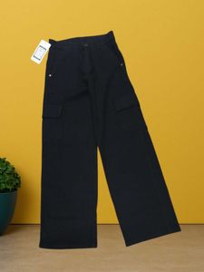 M@11 Size-28 Black Cargo Pants
